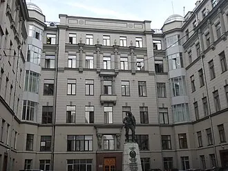 Памятник Воровскому
