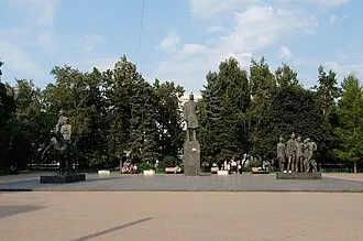 Памятник Александру Фадееву