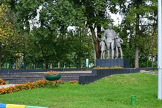 Памятник Аркадию Гайдару