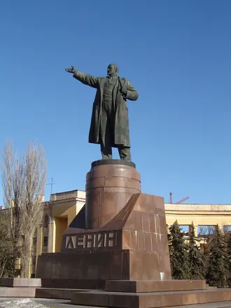 Памятник Ленину на площади Ленина (Волгоград)