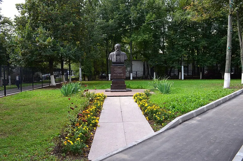 Памятник Фёдору Достоевскому (Люблино)