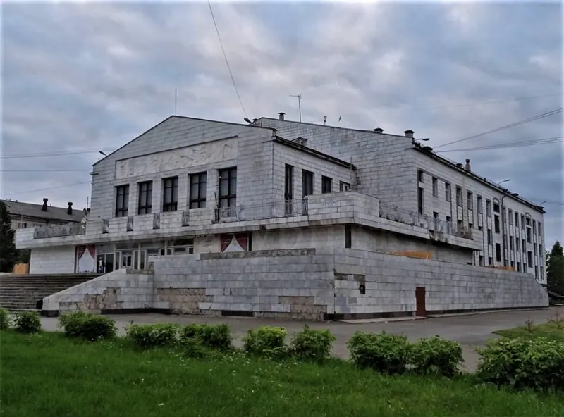 Переборы (дворец культуры)