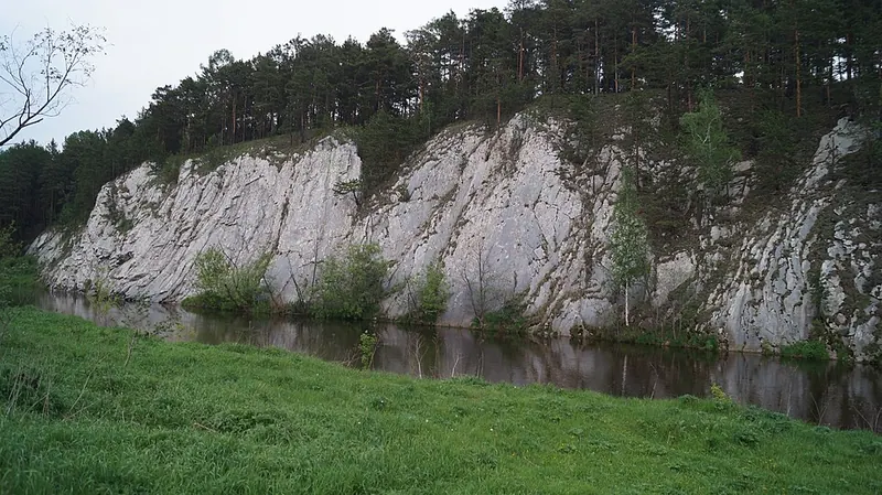 Белый Камень (скала)
