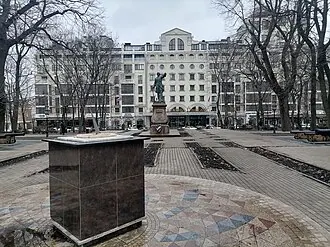 Петровский сквер
