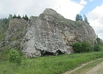 Богатырь (скала)