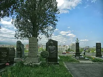 Пантеон в ограде Осетинской церкви