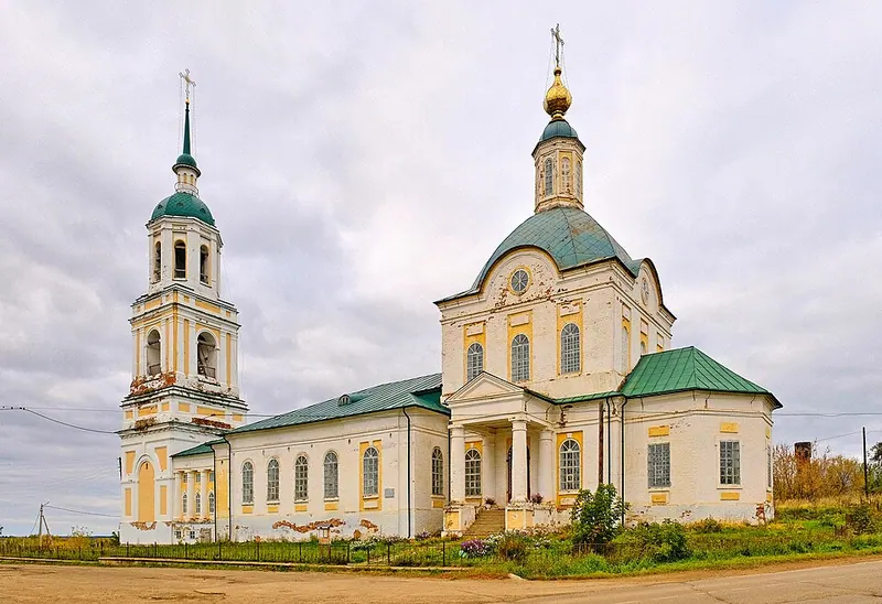 Свято-Троицкая церковь (Мостовое)