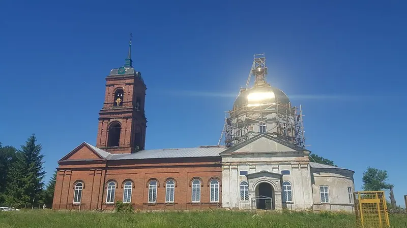 Храм Троицы Живоначальной (Орехово)