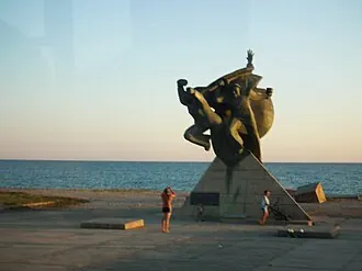 Братская могила участников Евпаторийского десанта — фото 4