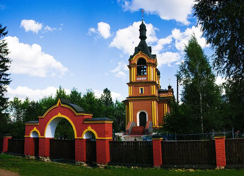 Храм Архангела Михаила (Красноселье)