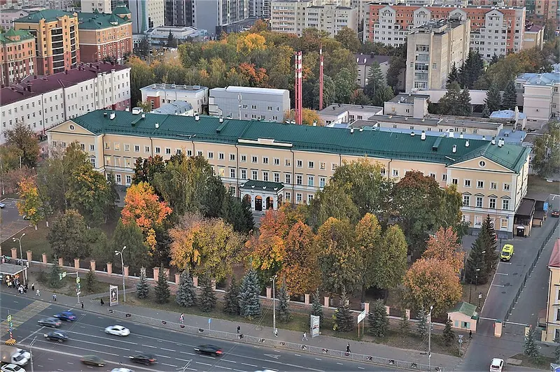 Здание духовной академии (Казань)