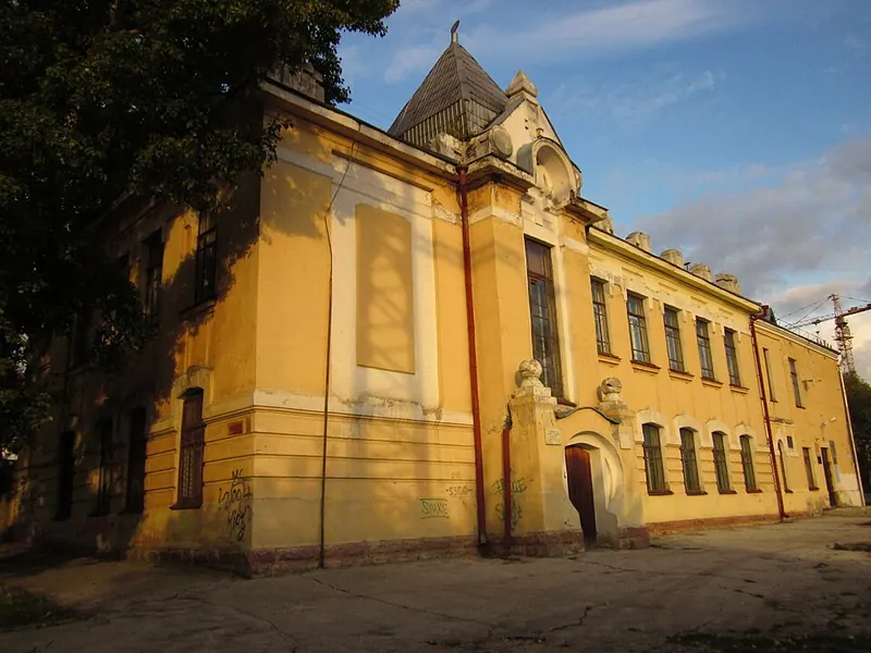 Городское училище на улице Якушева