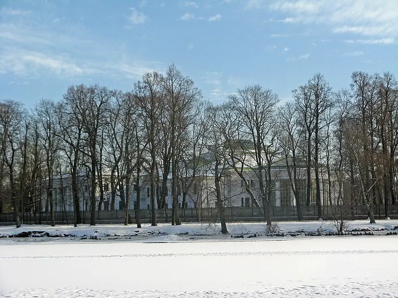 Дача Половцова