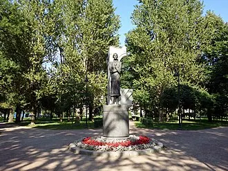 Памятник Ольге Берггольц — фото 3