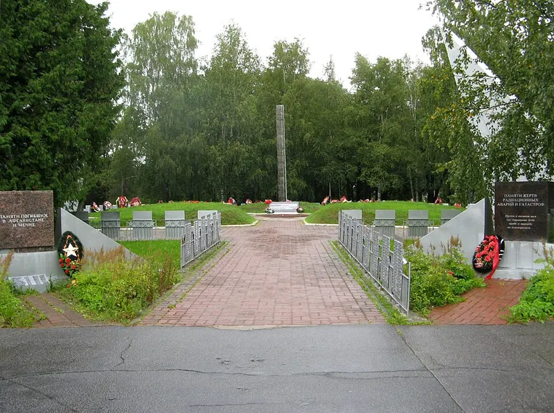 Памяти павших (мемориал)