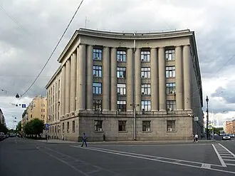 Здание Академии лёгкой промышленности