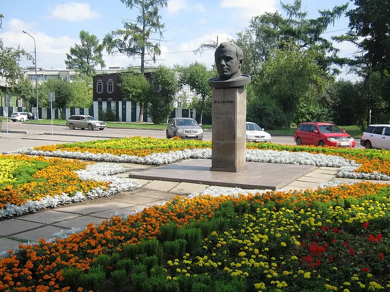 Памятник Юрию Гагарину (Иркутск)