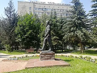 Памятник Герману Титову (Краснознаменск) — фото 4