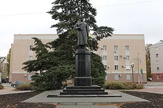 Памятник генералу Апанасенко (Белгород)