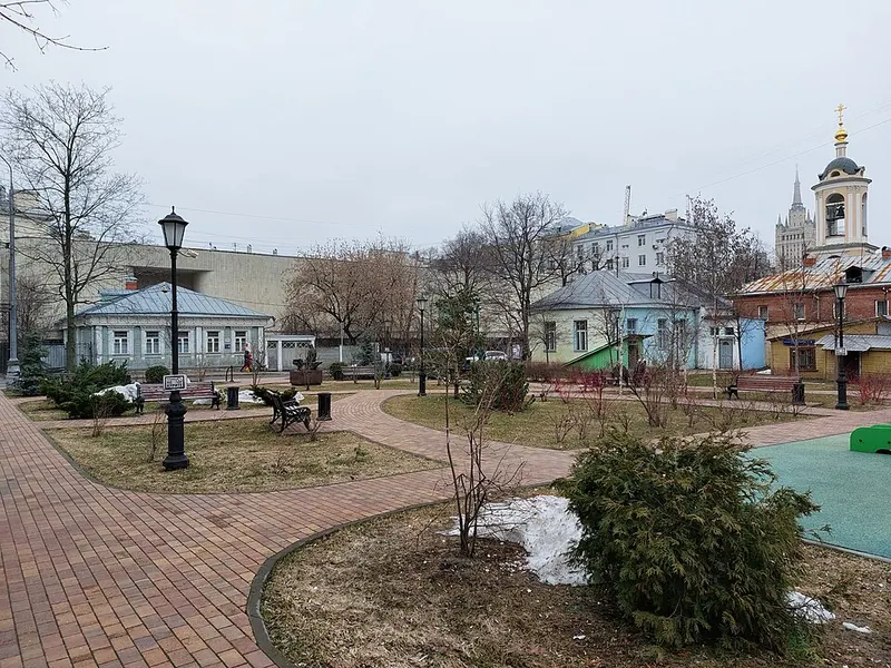 Сквер Промышленников Прохоровых