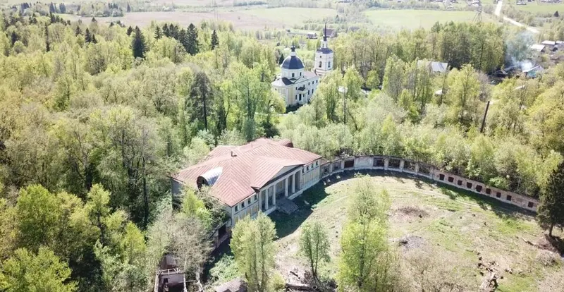 Парк в селе Подъячево
