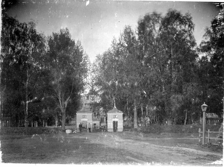 Васильевский храм (Старица)