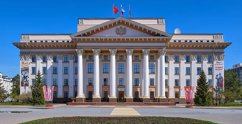 Здание обкома (Тюмень)