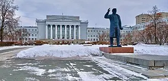 Памятник С. М. Кирову (Екатеринбург) — фото 3