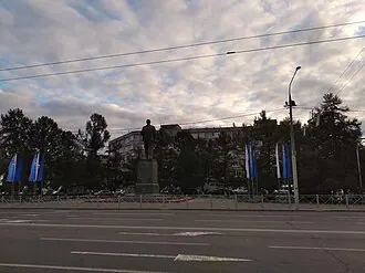 Памятник Ленину на площади Ленина (Владимир) — фото 2