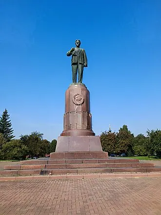 Памятник М. И. Калинину (Калининград) — фото 4