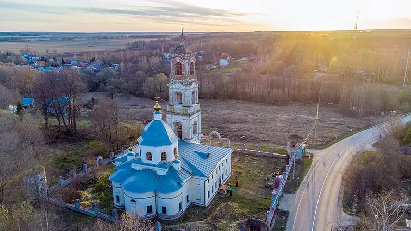 Церковь Троицы Живоначальной (Троице-Лобаново)