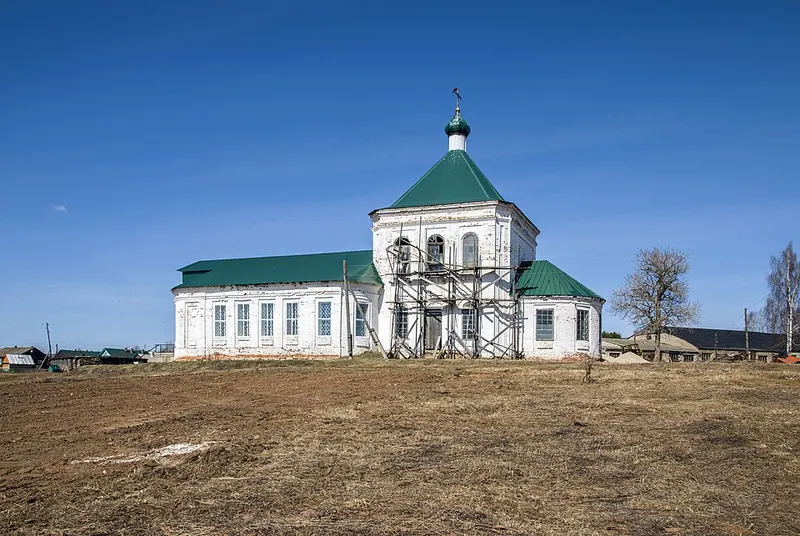 Никольская церковь (Воя)