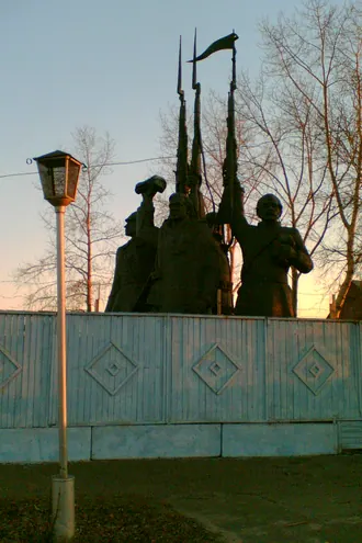 Памятник доблестным защитникам Советского Севера — фото 3