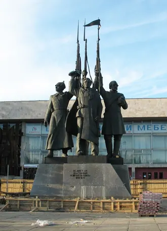 Памятник доблестным защитникам Советского Севера — фото 4