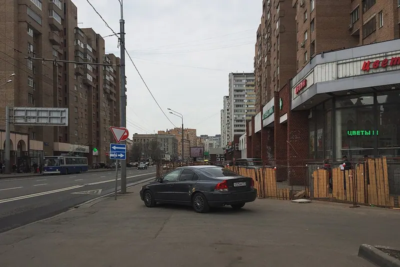 Здесь на Таганке