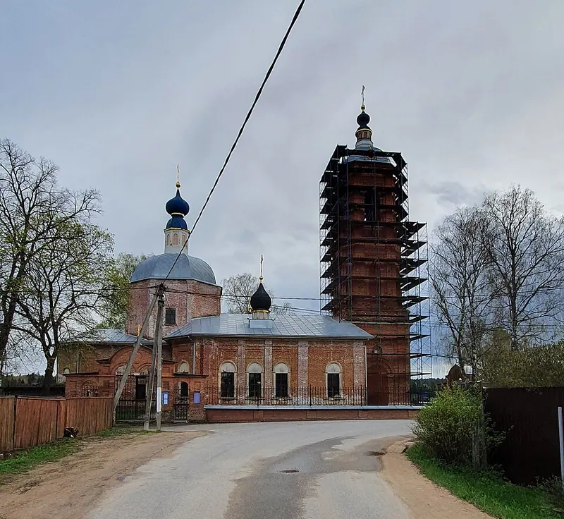 Храм Преображения Господня (Спас-Темня)