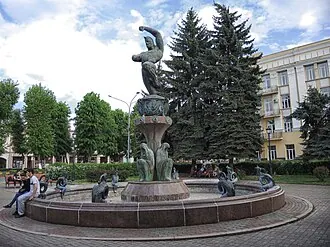 Танцующий Сослан на чаше Уацамонга