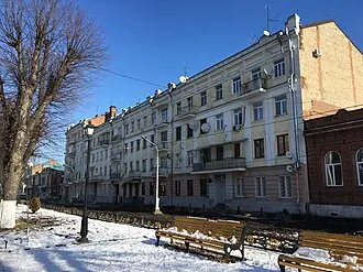 Дом 8 на проспекте Мира/ Дом 12 на улице Максима Горького