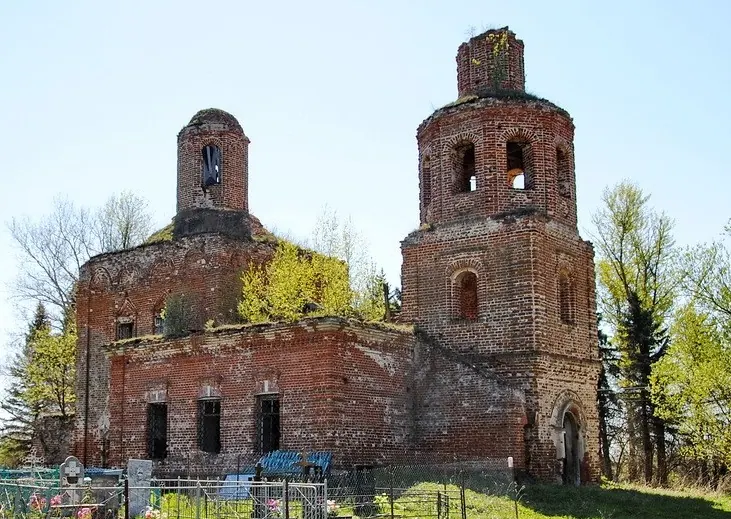 Церковь Троицы Живоначальной (Сныхово)