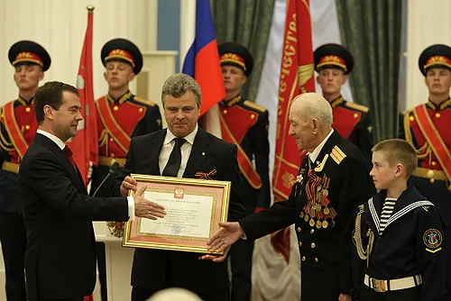 Стела «Город воинской славы» (Кронштадт)
